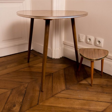 Table tripode en formica