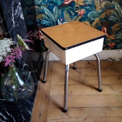 tabouret / coffre en formica