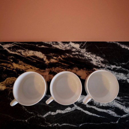 Tasses à thé, opaline blanche