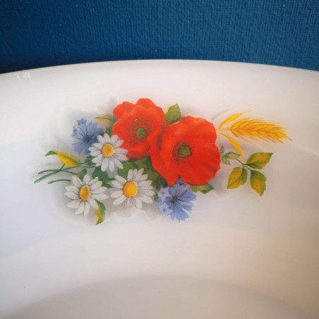 Plat en opaline fleuri